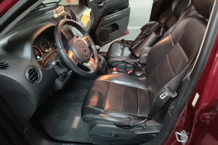 Used Jeep Compass 2012 2.0L two-wheel drive luxury version