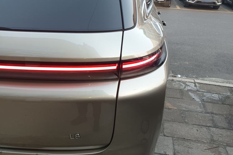 Used Li Auto L8 2023 Max model