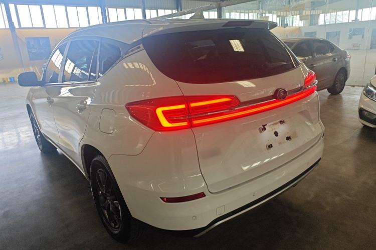 Used BYD Song 2020 Classic Edition 1.5T Automatic Elite Model Exterior 2