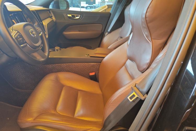 Used Volvo XC60 2022 B5 4x4 Zhiyi Luxury Edition Left Front Seat