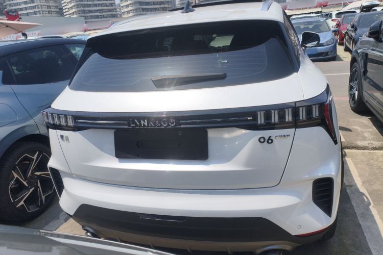 Used Lynk & Co 06 EM-P 2023 1.5T Remix PHEV Pro