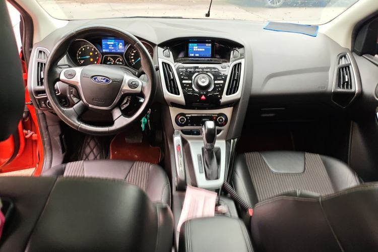 Used Ford Focus 2012 Hatchback 2.0L Automatic Luxury Sport Model