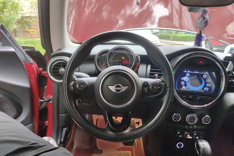 Used MINI 2016 1.2T ONE Pioneer Edition
