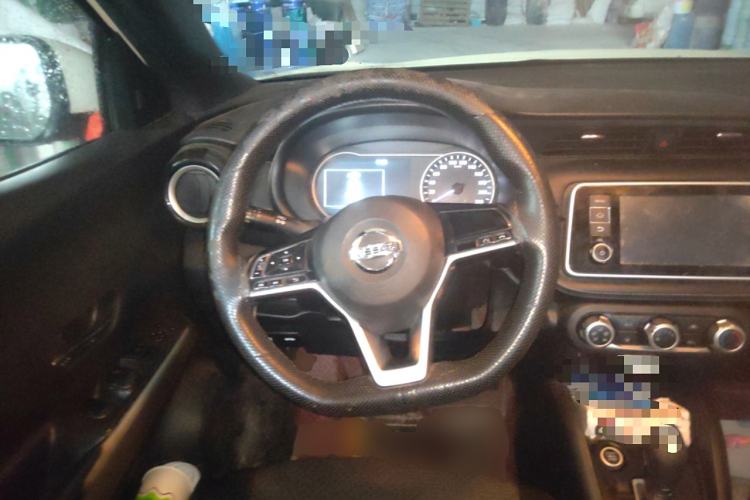 Used Nissan Kicks 2017 1.5L CVT Smart Drive Edition Steering Wheel