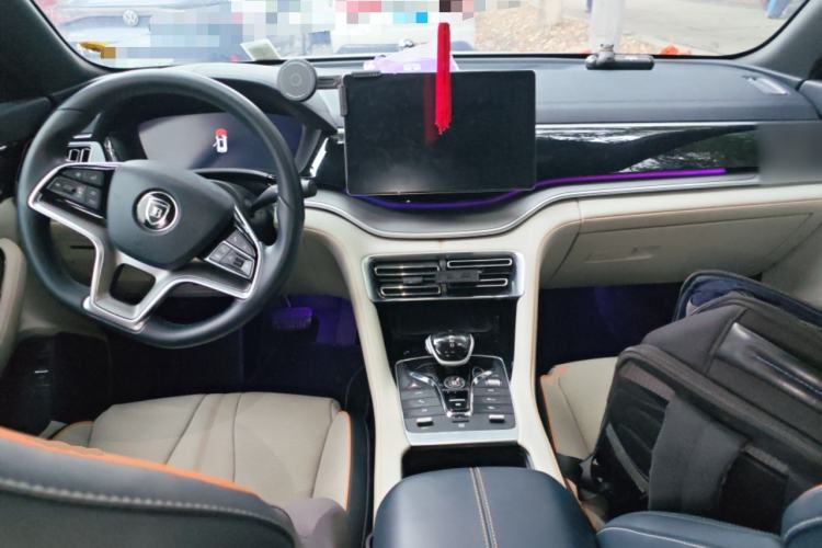 Used BYD Song PLUS New Energy 2021 DM-i 110KM Flagship PLUS Center Console