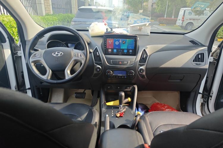 Used Hyundai ix35 2013 2.0L Automatic Two-Wheel Drive Smart GLS China IV Standard