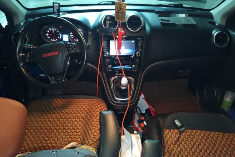 Used Haval H6 2015 Upgraded Model 1.5T Manual Two-Wheel Drive Elite Version