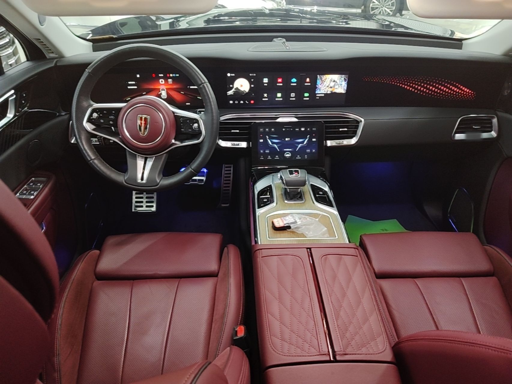 Hongqi E-HS9 2022 690 km Range Flagship Edition Six Seats — снимка 12