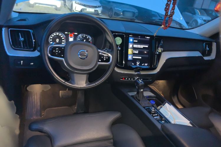 Used Volvo XC60 2021 T5 4x4 Smart Luxury Edition
