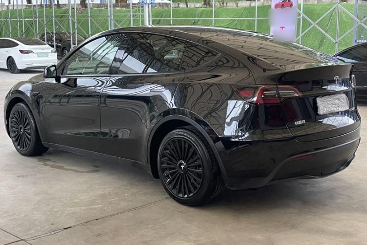 Used Tesla Model Y 2021 Standard Range Rear-Wheel Drive Version
