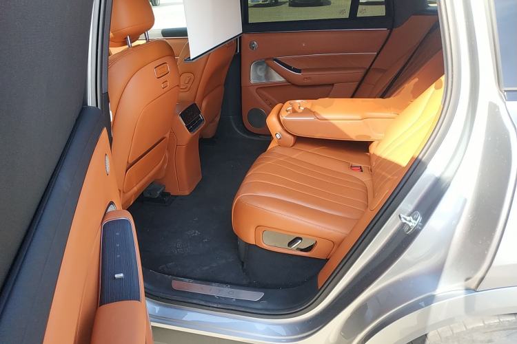 Used Hima AITO M8 2025 Extended-Range Ultra Version 53.4 kWh 5-Seater Edition
