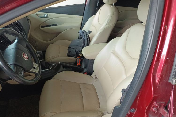 Used Fiat Viaggio 2012 1.4T Automatic Enjoyment Edition Left Front Seat