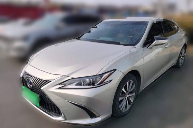 Used Lexus ES 2018 300h Premier Edition China VI Standard