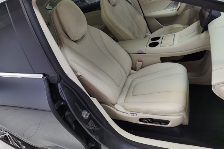 Used Hima Luxeed R7 2024 All-Electric 802 km Max