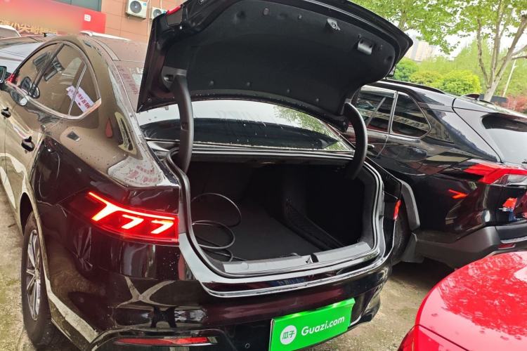 Used BYD Qin PLUS 2024 HONOR Edition DM-i 55KM Leading Model Trunk