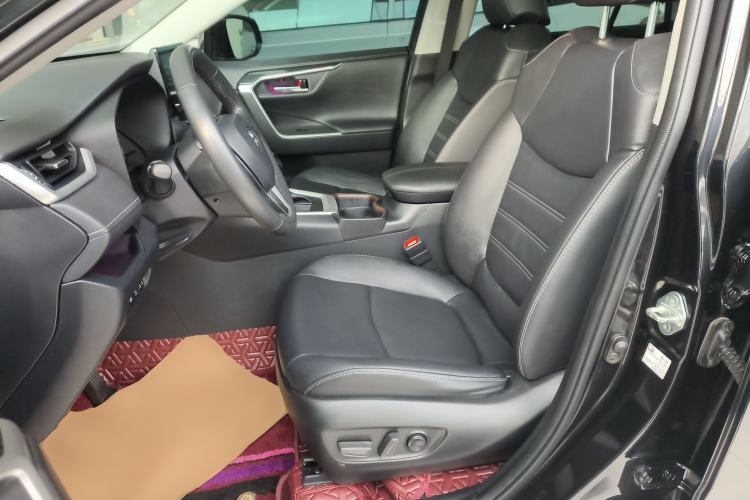 Used Toyota RAV4 2022 2.0L CVT Two-Wheel Drive Fashion Plus Edition