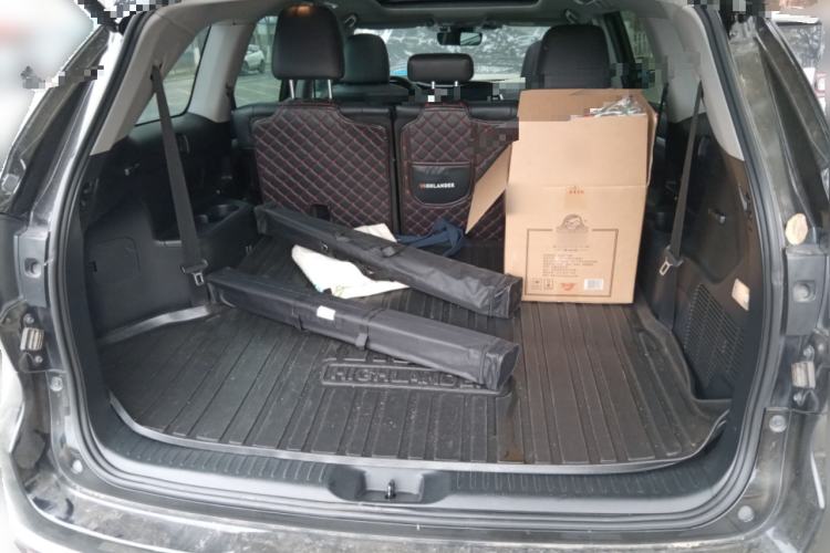 Used Toyota Highlander 2018 2.0T Four-Wheel Drive Luxury Version 7 Seats China VI Standard Trunk