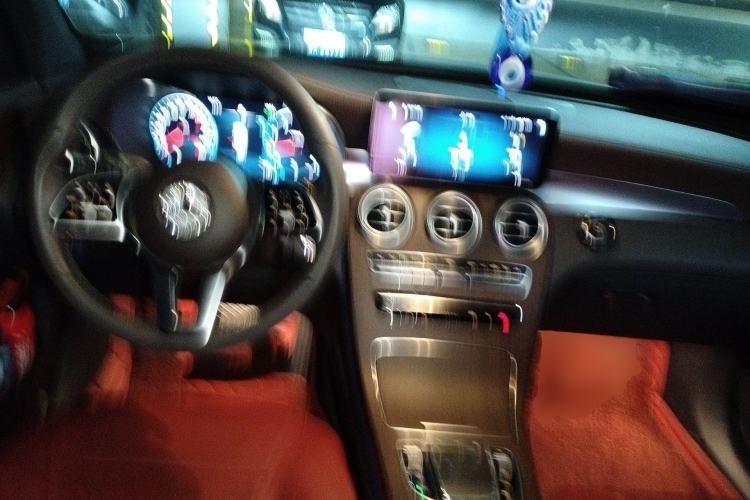 Used Mercedes-Benz GLC 2021 GLC 300 L 4MATIC Dynamic Model Center Console