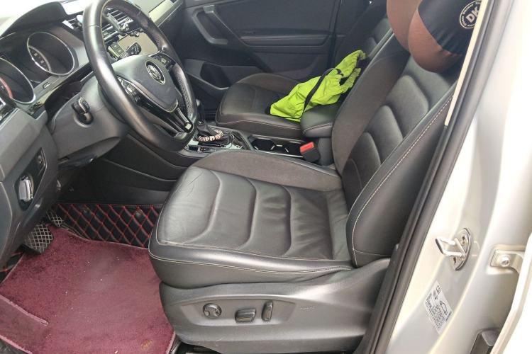 Used Volkswagen Tiguan L 2019 330TSI Automatic Two-Wheel Drive Panoramic Comfort Edition China VI Standard Left Front Seat