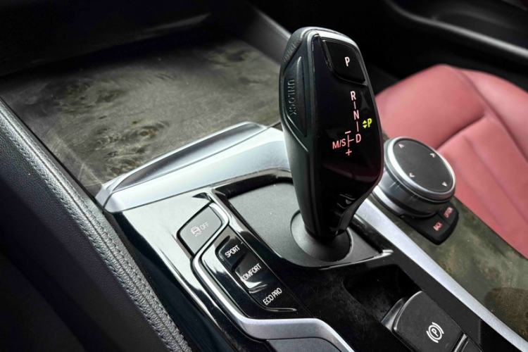 Used BMW 5 Series 2019 530Li Leading Model M Sport Package
