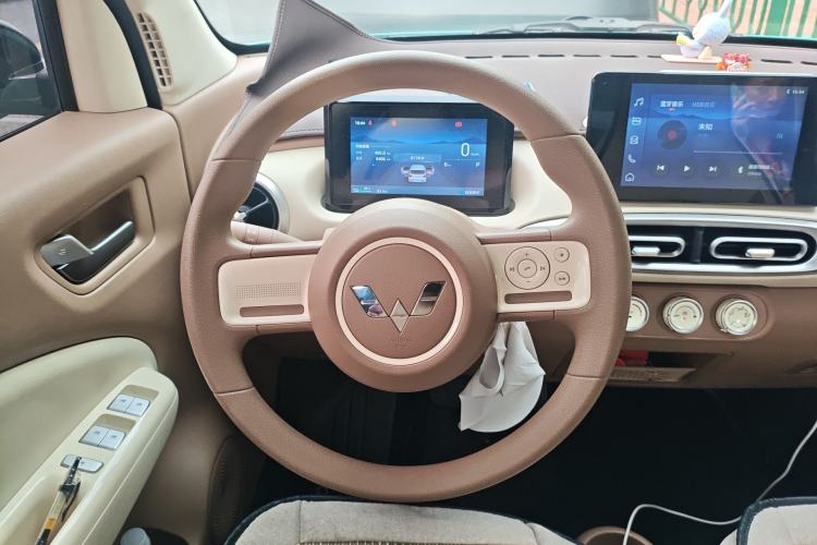Used Wuling Hongguang MINIEV 2025 Four-Door Version Premium Edition Steering Wheel