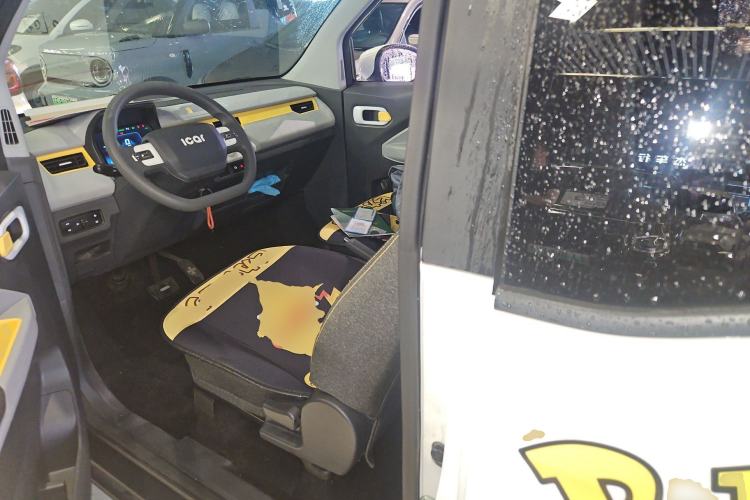 Used Chery New Energy QQ Ice Cream 2022 170km Sundae Phosphate Lithium-Ion Left Front Seat