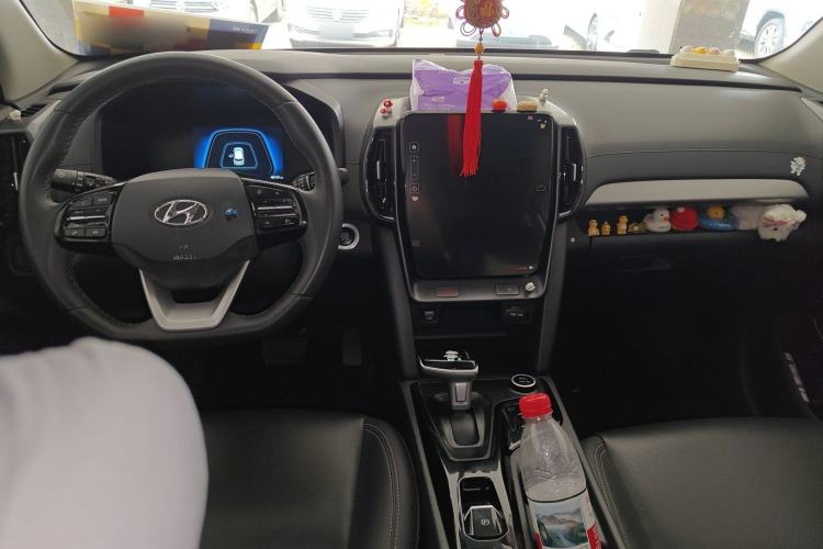 Used Hyundai ix35 2021 2.0L Automatic 2WD GLS Leading Edition Center Console