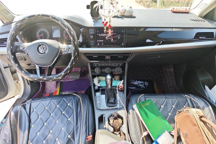 Used Volkswagen Lavida 2019 280TSI DSG Luxury Edition China VI Standard Center Console