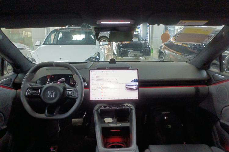 Used Zeekr 007GT 2025 Long-Range Rear-Wheel Drive Intelligent Driving Version 100 kWh Center Console