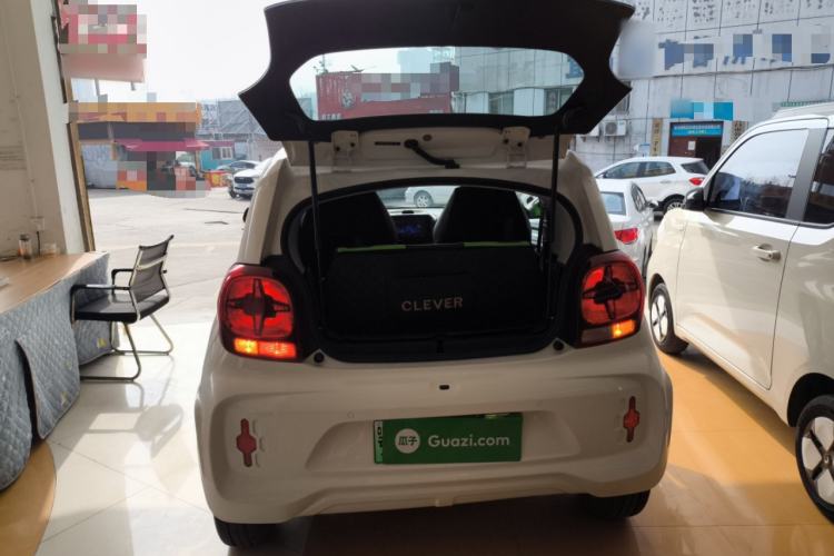 Used Roewe Clever 2021 302 km New Four-Seater Super-Efficient Version