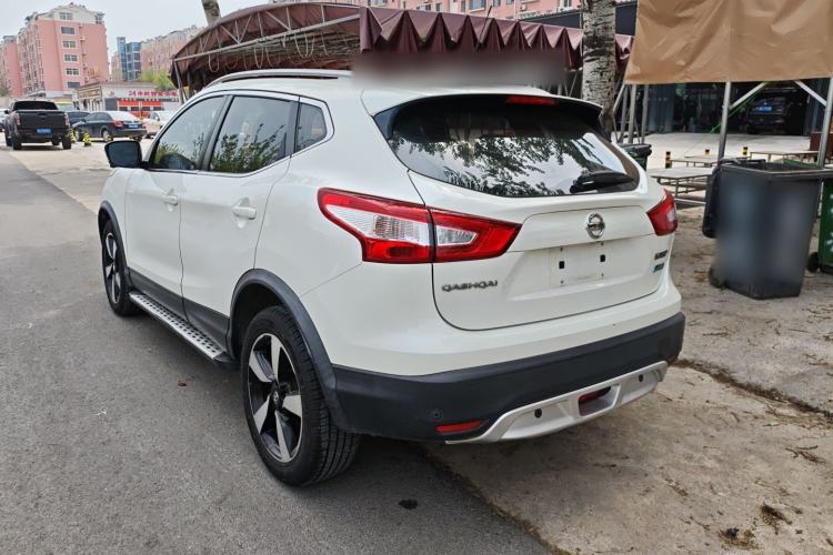 Used Nissan Qashqai 2016 2.0L CVT Flagship Edition Exterior 2