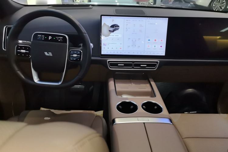 Used Li Auto L8 2025 Ultra Smart Refreshed Edition