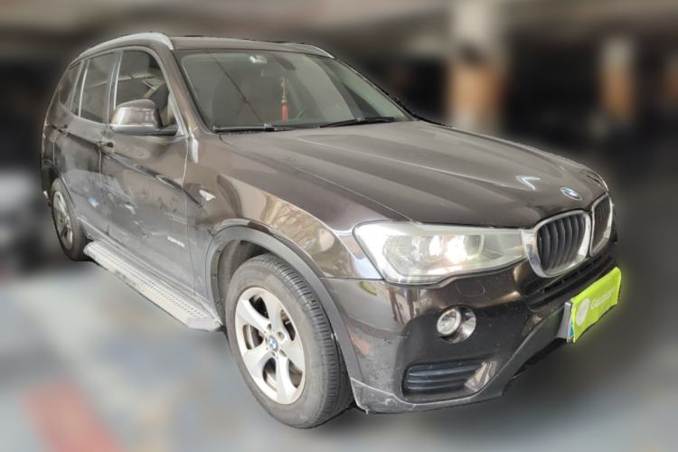 Used BMW X3 2014 xDrive20i Leading Model Front Right 45 Deg