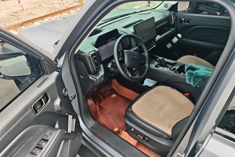 Used Haval Raptor New Energy 2024 Hi4 145 Cross-Over Edition Driver Seat