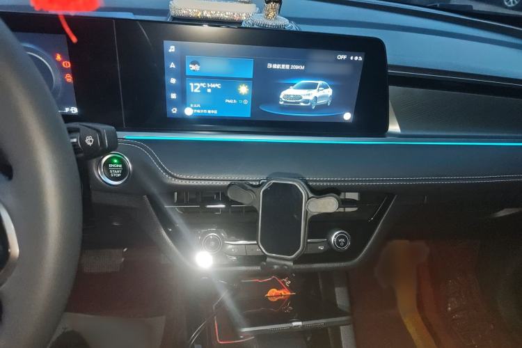 Used Ford Escort 2021 1.5L Automatic Diamond Edition Audio And AC Panel