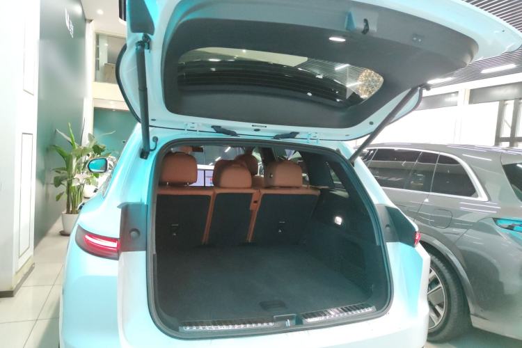 Used Li Auto L7 2025 Max Smart Refresh Edition Trunk