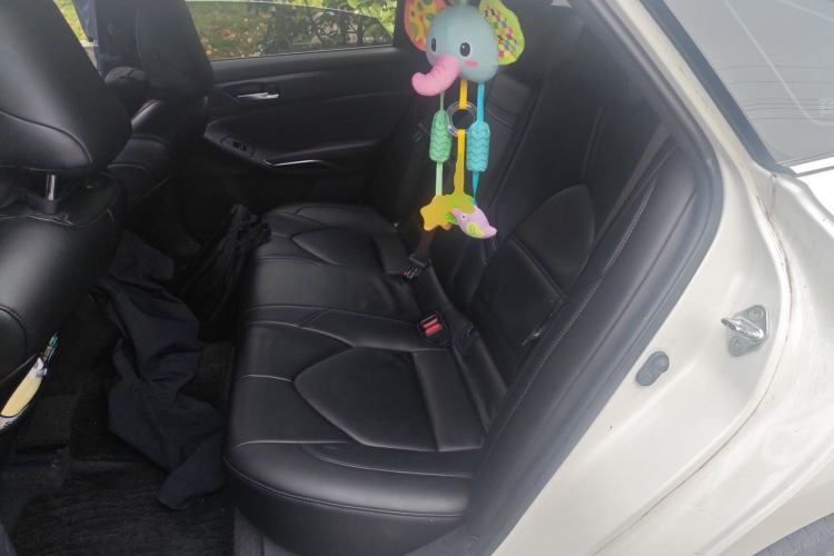 Used Toyota Avalon 2019 2.5L Ambition Version China VI Standard
