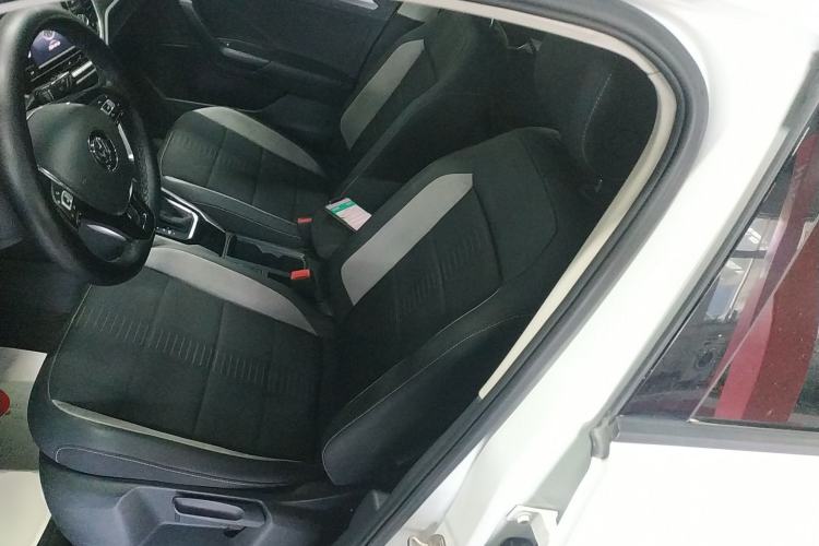 Used Volkswagen T-ROC 2019 280TSI DSG Two-Wheel Drive Advanced Version China VI Standard Left Front Seat