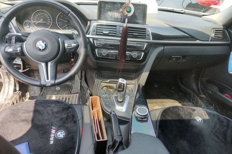 Used BMW 3 Series 2016 320Li Ambition Model
