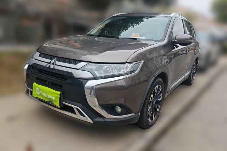 Used Mitsubishi Outlander 2019 2.0L Two-Wheel Drive Comfort Edition 5 Seats China VI Standard