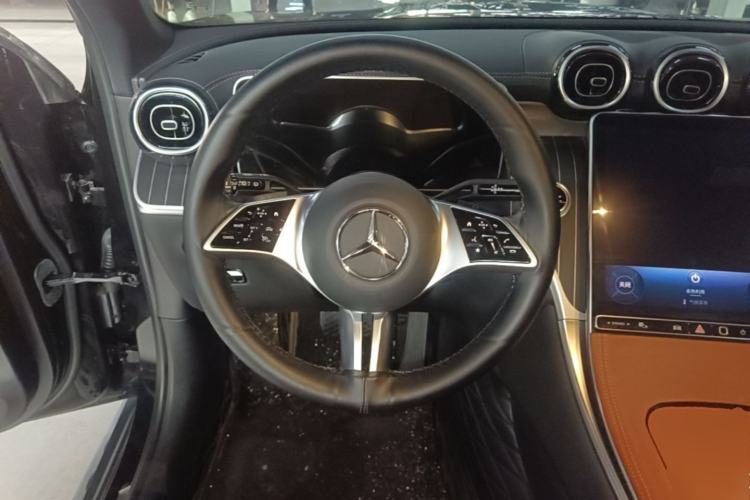 Used Mercedes-Benz GLC 2023 GLC 260 L 4MATIC Dynamic Edition 5-seater