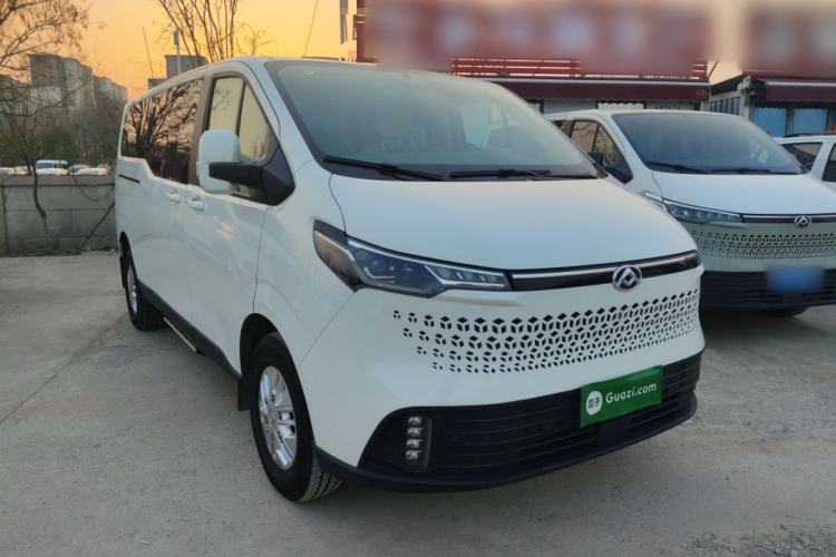 Used SAIC MAXUS Xintu V70 2025 2.0T Automatic Long Wheelbase Low-Roof Luxury 7-Seater
