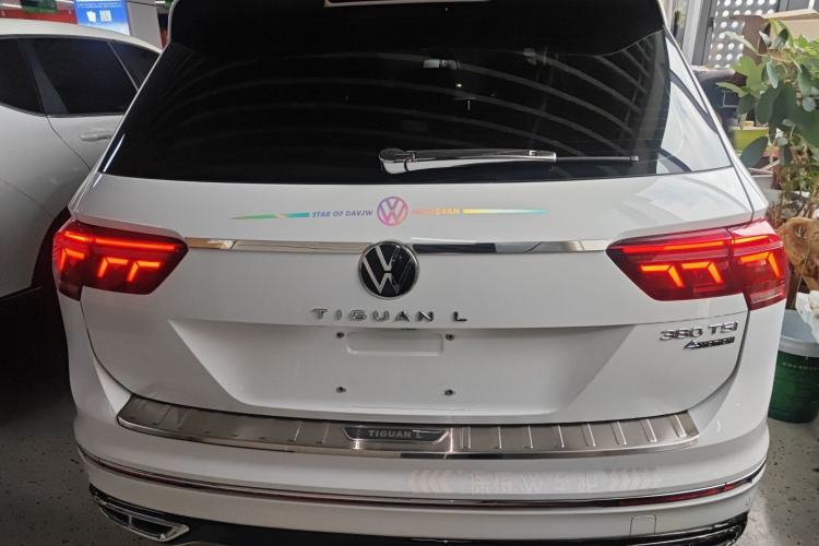 Used Volkswagen Tiguan L 2024 380TSI Automatic All-Wheel Drive R-Line Enhanced 7-Seater
