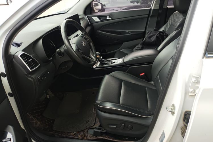 Used Hyundai Tucson 2019 280TGDi Dual-Clutch Two-Wheel Drive Luxury Edition China V Standard
