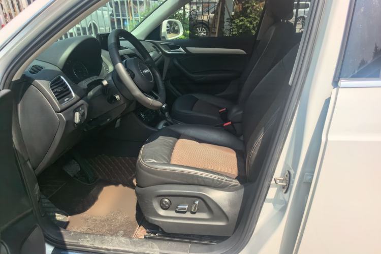 Used Audi Q3 2018 30th Anniversary Edition 30 TFSI Fashion Model Left Front Seat