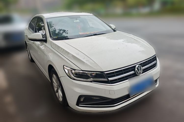 Used Volkswagen Bora 2020 1.5L Automatic Comfort Model Front Right 45 Deg