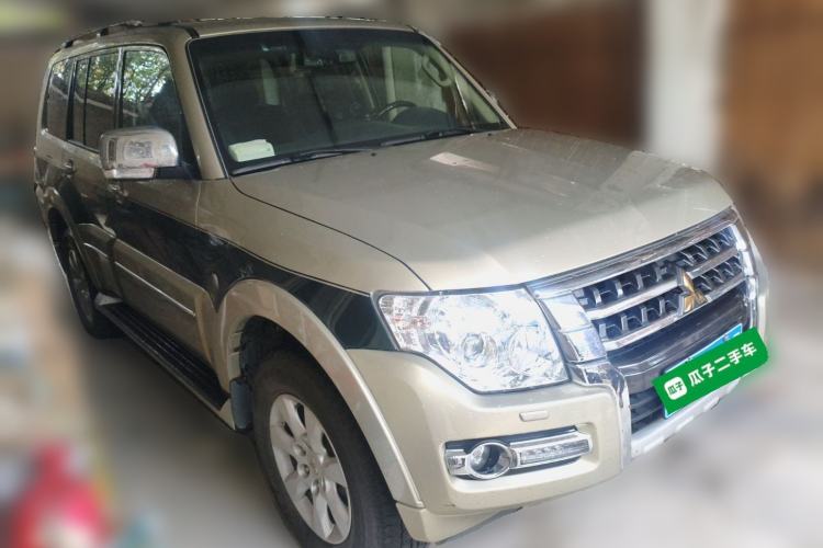 Used Mitsubishi Pajero 2016 3.0L Automatic Prestige Version China V Standard
