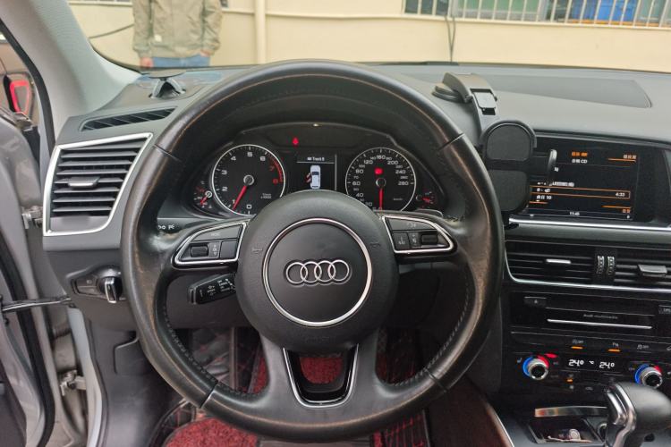 Used Audi Q5 2016 40 TFSI Comfort Model