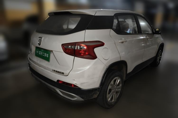 Used Baojun 510 2017 1.5L manual Comfort trim
