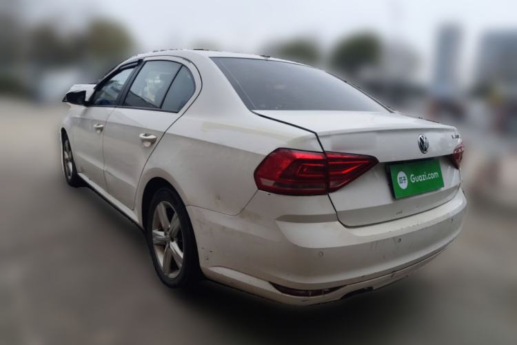 Used Volkswagen Lavida 2017 1.6L Automatic Fashion Edition
